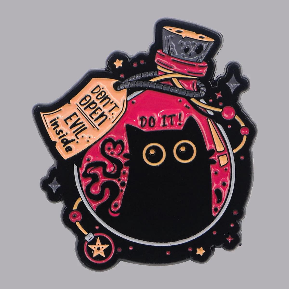 Cute Black Cat - The pin shop