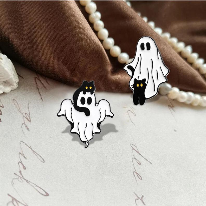 Ghost and cat - The pin shop